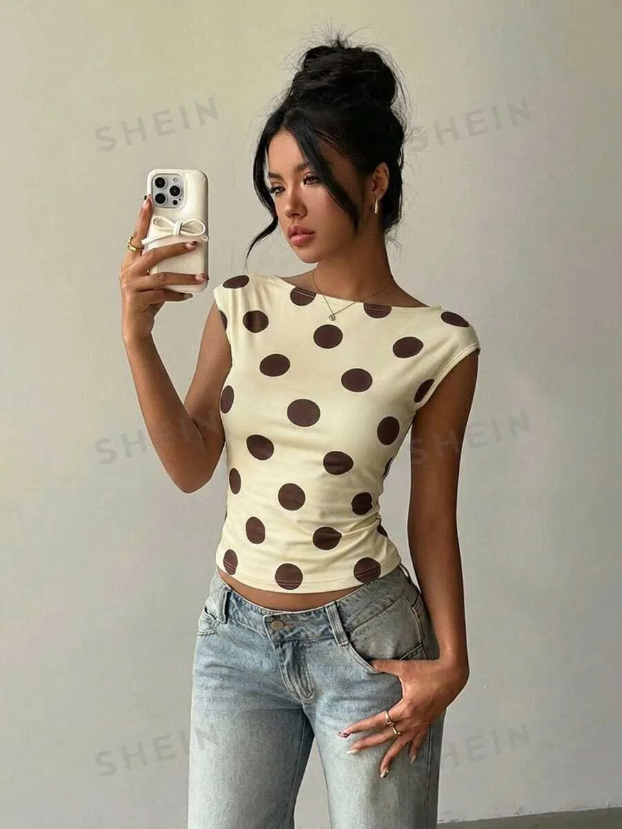 Camiseta de manga corta con estampado de lunares